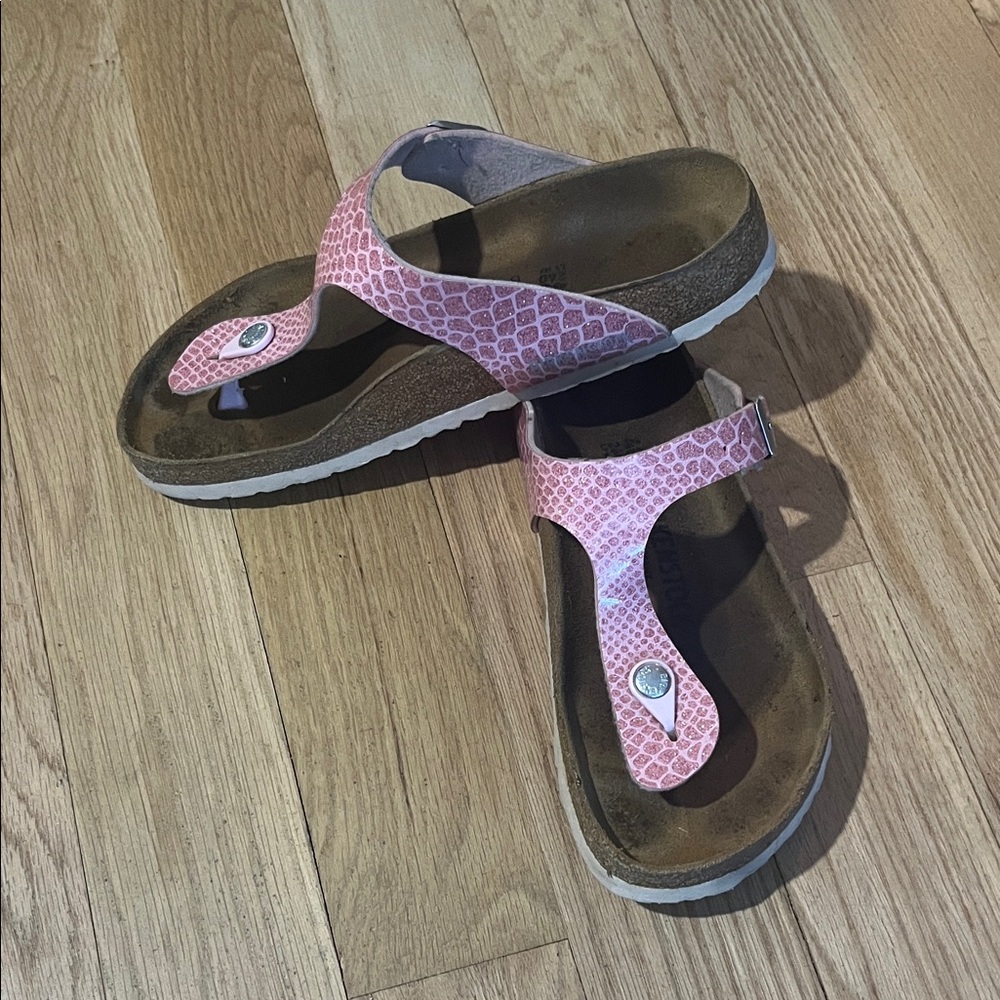Birkenstock Women's Sz. 40 Gizeh Pink Snake Thong Sandals
